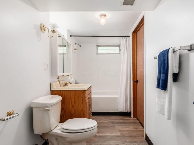 1417 Devonhurst Drive , Columbus, OH 43232 Photo 30