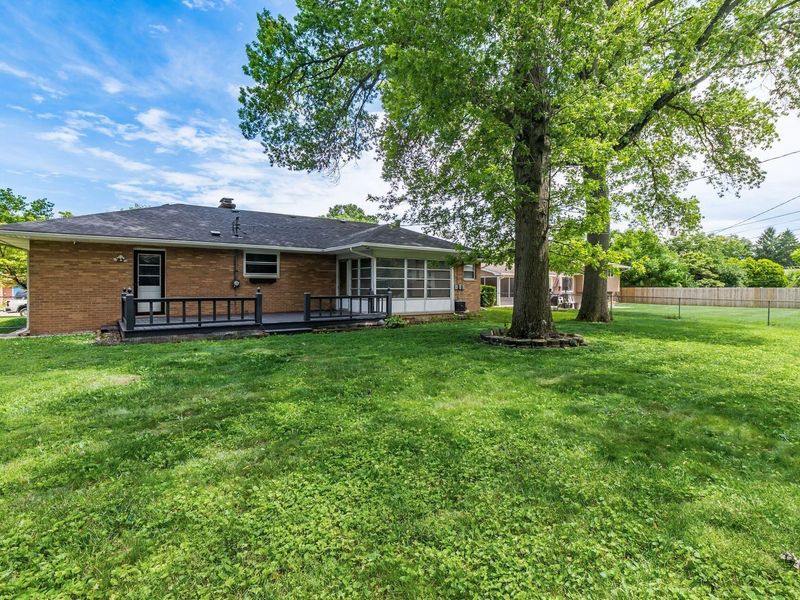 1417 Devonhurst Drive , Columbus, OH 43232 Photo 38