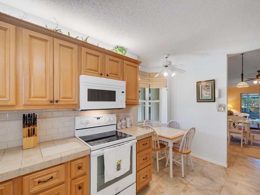 375 N Grove Isle Circle, Unit 375, Vero Beach, FL 32962 Photo