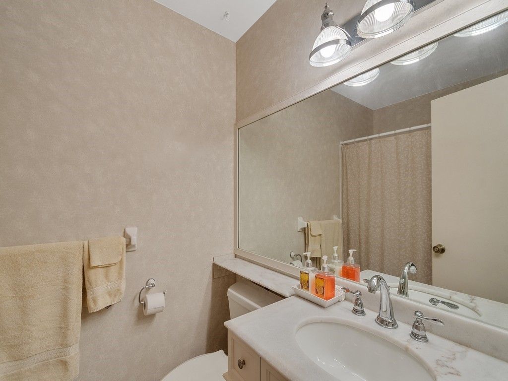 375 N Grove Isle Circle, Unit 375, Vero Beach, FL 32962 Photo