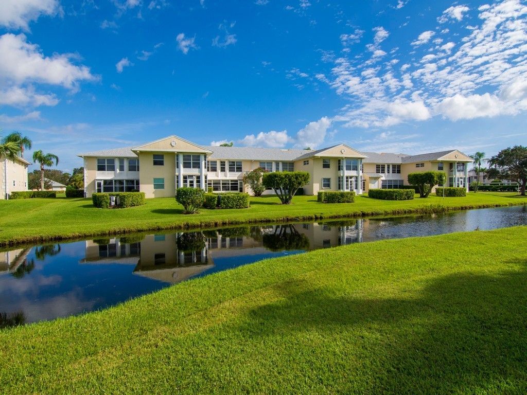 375 N Grove Isle Circle, Unit 375, Vero Beach, FL 32962 Photo