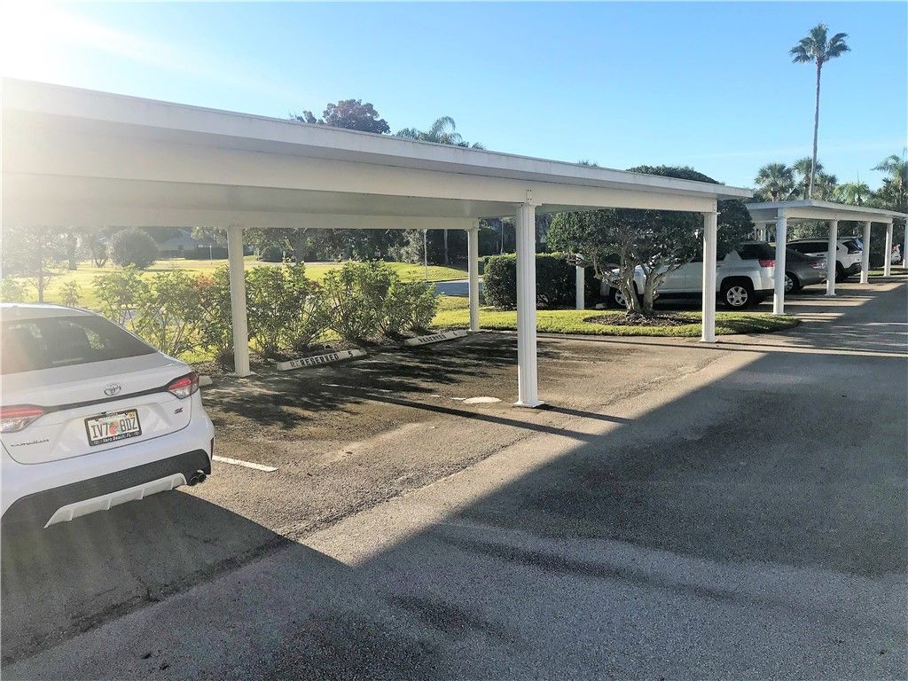 375 N Grove Isle Circle, Unit 375, Vero Beach, FL 32962 Photo