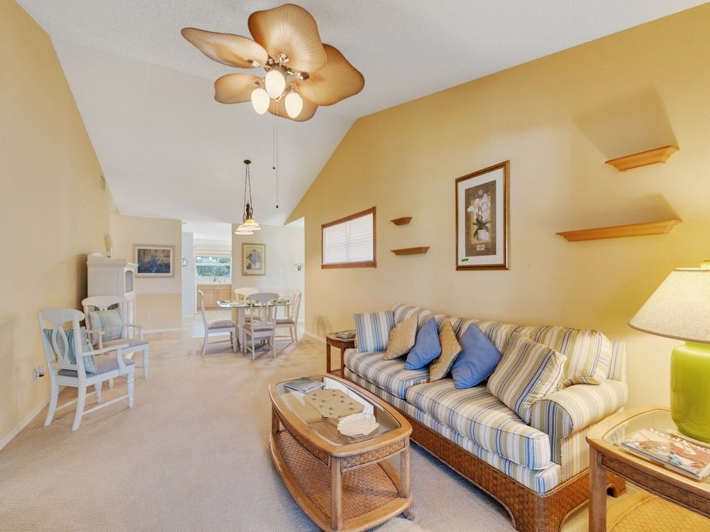 375 N Grove Isle Circle, Unit 375, Vero Beach, FL 32962 Photo