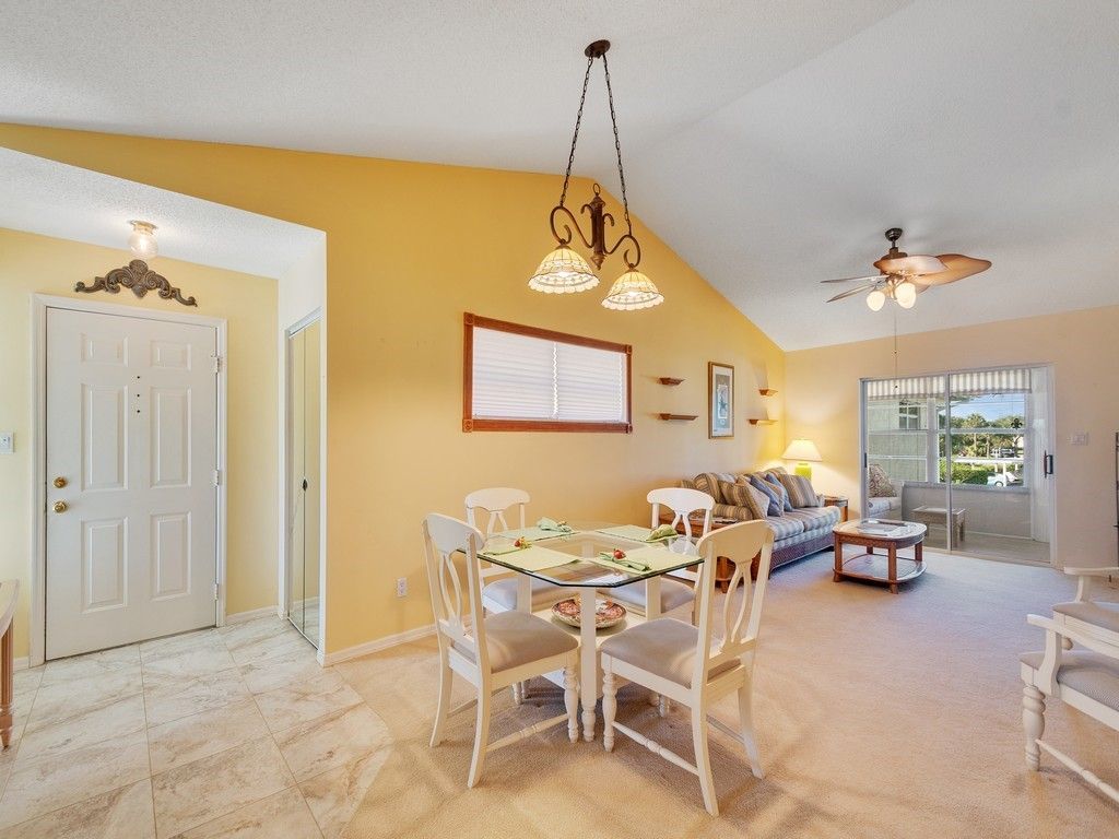 375 N Grove Isle Circle, Unit 375, Vero Beach, FL 32962 Photo