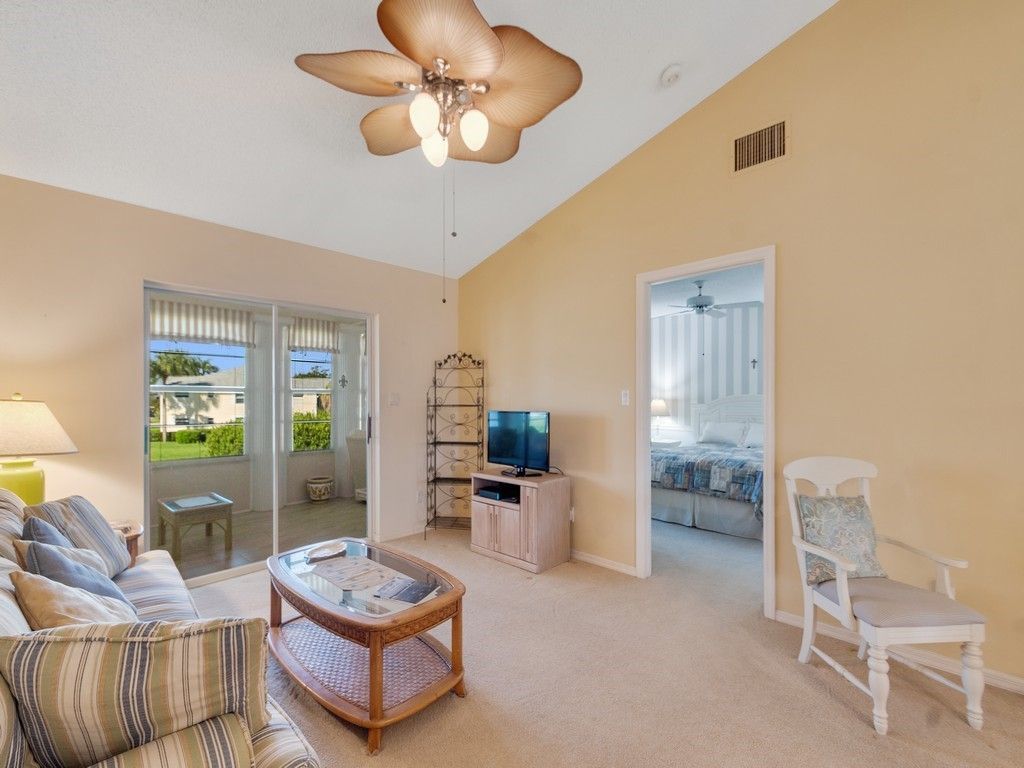 375 N Grove Isle Circle, Unit 375, Vero Beach, FL 32962 Photo