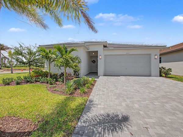 12717 SW Caminito Lane, Port St. Lucie, FL 34987