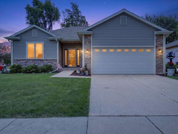 1502 N Tamarack Street, Unit 18, Delavan, WI 53515