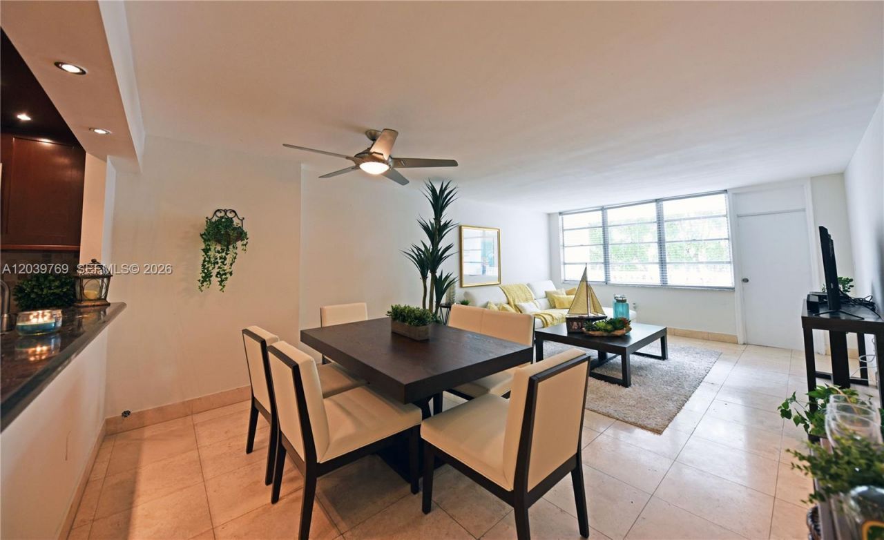 2016 Bay Dr , Unit 201, Miami Beach, FL 33141 Photo