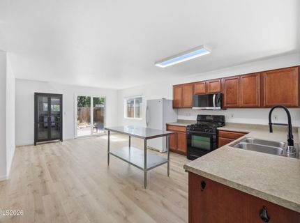 7469 Tallgrass Drive, Reno, NV 89506 Photo