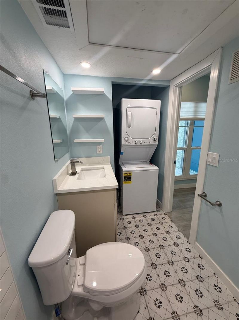 171 Medallion Boulevard , Unit B, Madeira Beach, FL 33708 Photo