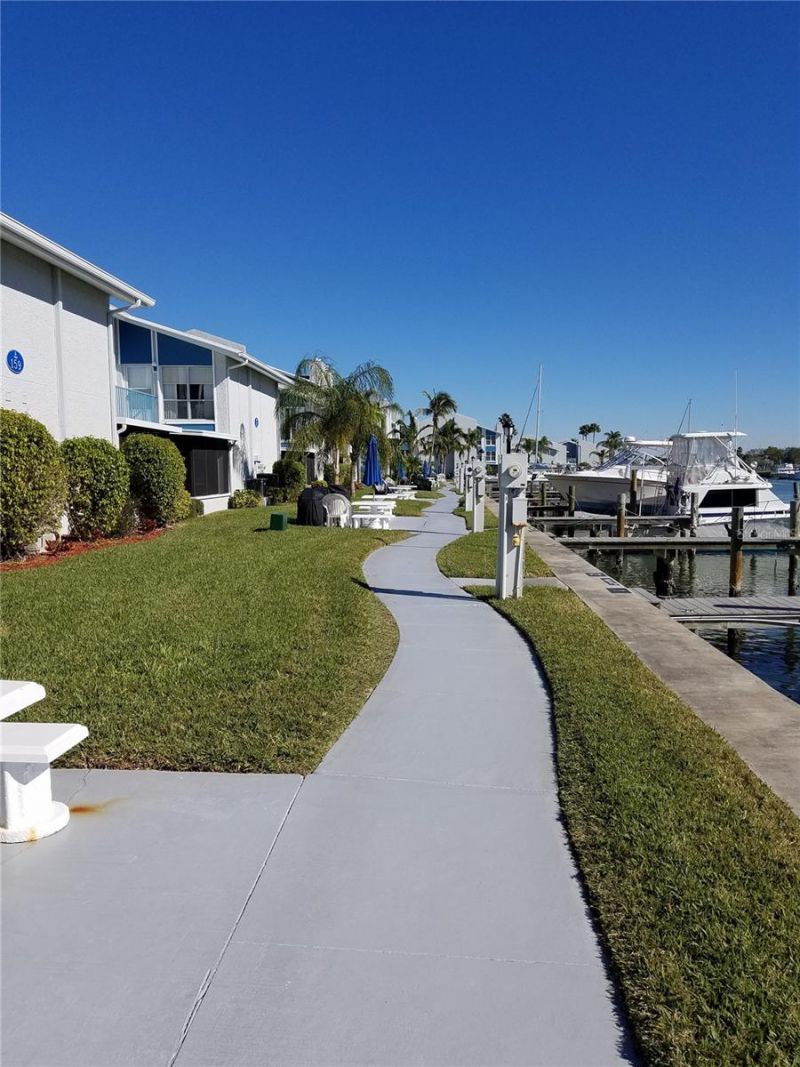 171 Medallion Boulevard , Unit B, Madeira Beach, FL 33708 Photo