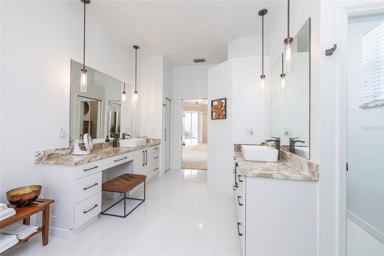 2055 Diamond Court, Oldsmar, FL 34677 Photo