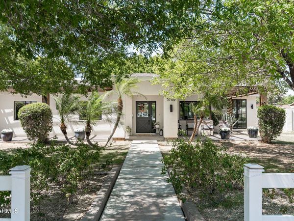 3744 E TURNEY Avenue, Phoenix, AZ 85018
