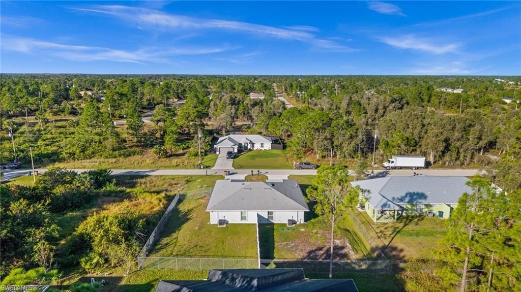 915-917 Graystone Ave, Lehigh Acres, FL 33974 Photo