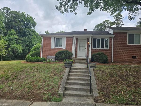 568 Overlook Street, Greensboro, NC 27403