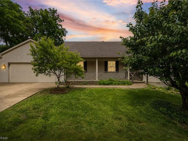 1701 Woods Road , Akron, OH 44306