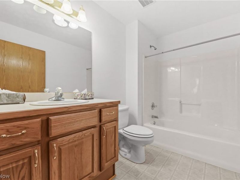 1701 Woods Road, Akron, OH 44306 Photo 27
