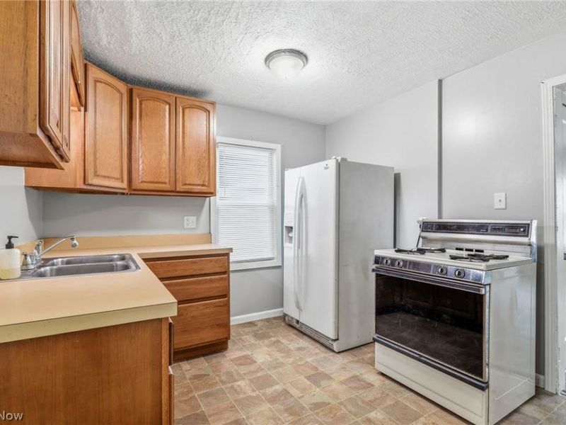 491-493 Delmar Avenue, Akron, OH 44310 Photo 10