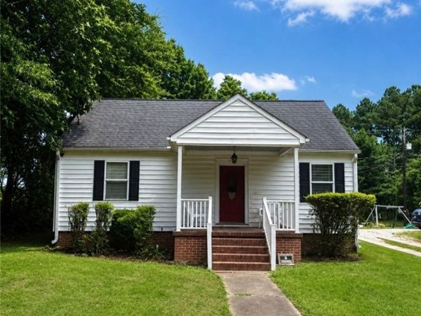 213 Mecklenburg Avenue , Kenbridge, VA 23944