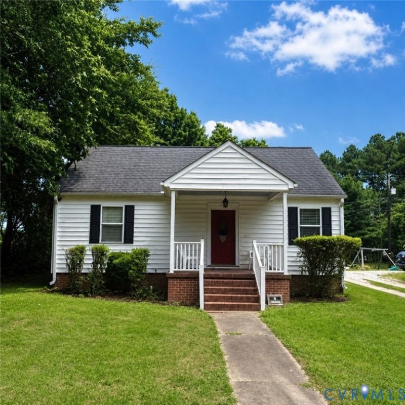 213 Mecklenburg Avenue, Kenbridge, VA 23944 Main Photo