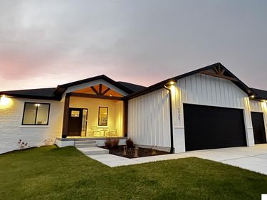 9435 Breashears Street, Lincoln, NE 68516