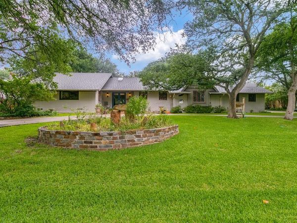 233 Lakeland Drive, Highland Village, TX 75077