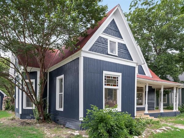 309 Poplar Street, Italy, TX 76651