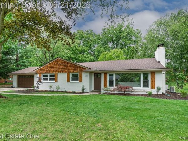 1430 Stockport Drive, Rochester Hills, MI 48309