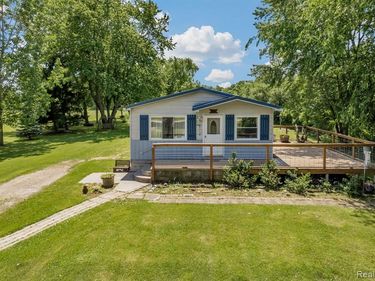 15387 Schultz Road, Berlin Twp, MI 48002