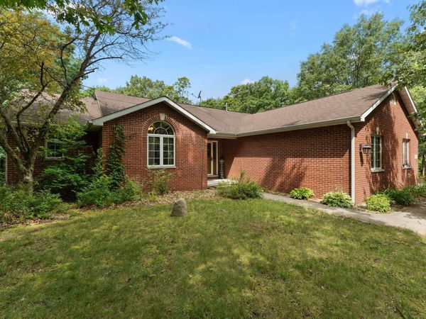 10856 N Makeever Drive E , DeMotte, IN 46310