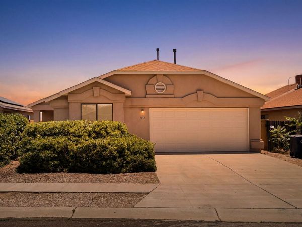 632 Shire Street SW, Albuquerque, NM 87121