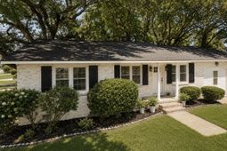 4228 Oakridge Drive photo 4