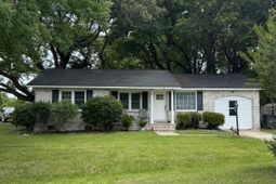 4228 Oakridge Drive photo 4