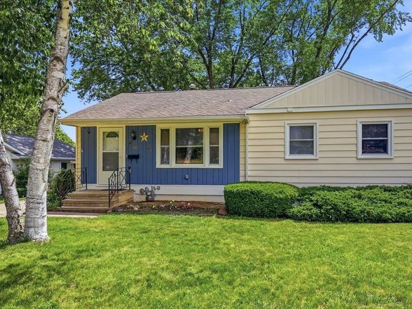 2010 Deborah Drive, Dubuque, IA 52001
