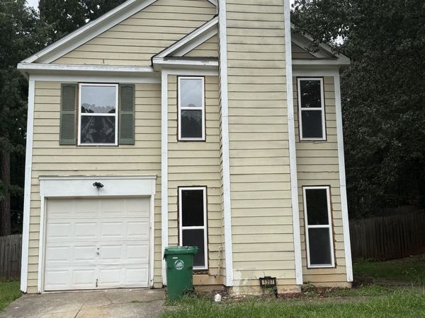 1297 Old Countryside Circle, Stone Mountain, GA 30083