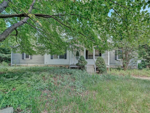 2316 Ridge RD, Roanoke, VA 24014