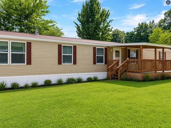 211 N Boyd Dr , Sarver, PA 16055