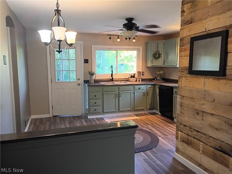 64301 Shady Lane Road, Bellaire, OH 43906 Photo 9