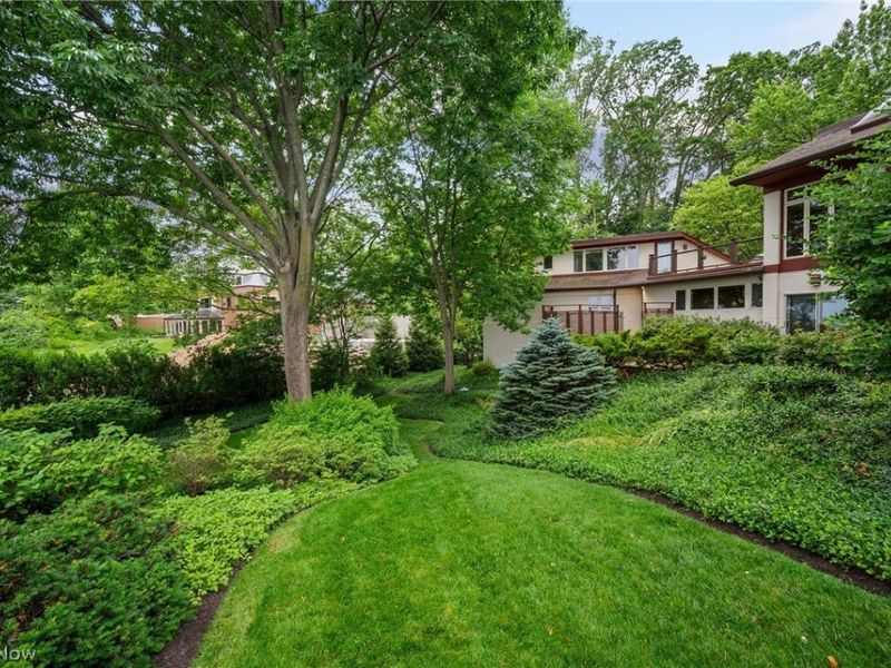 22916 Lake Road, Bay Village, OH 44140 Photo 5