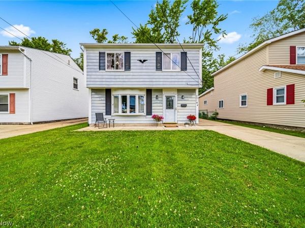 7519 Pinehurst Drive , Mentor on the Lake, OH 44060