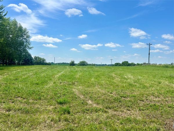 874 Daulton Dr., Tipton, IA 52772