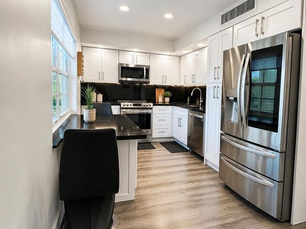 3930 Oaks Clubhouse Drive, Unit 303, Pompano Beach, FL 33069