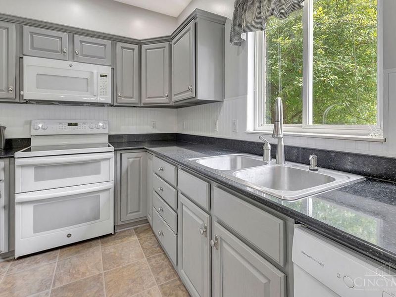 1758 Millbrook Lane, Miami Twp, OH 45140 Photo 23