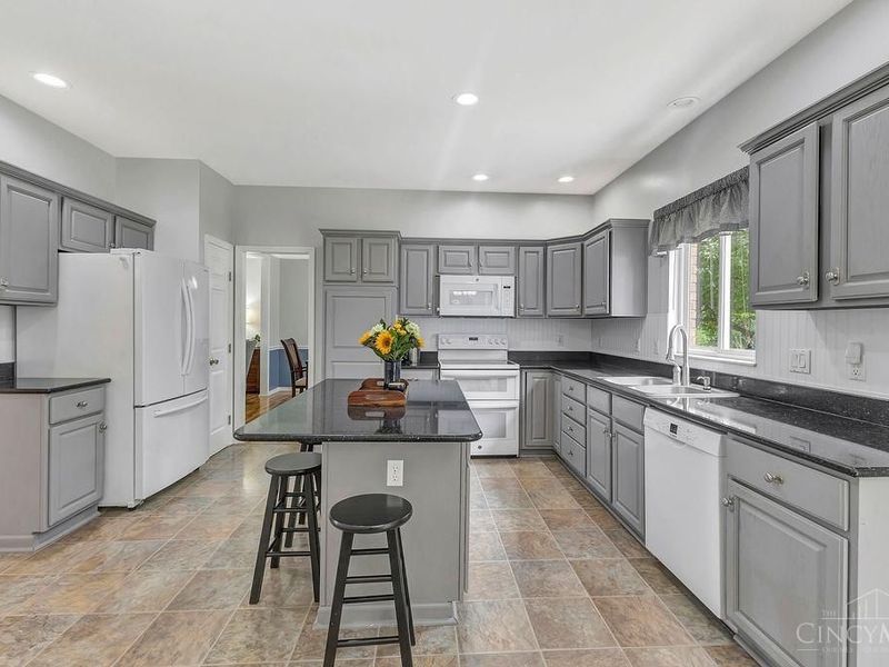 1758 Millbrook Lane, Miami Twp, OH 45140 Photo 9