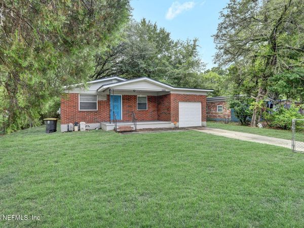 5816 SOUTEL Drive, Jacksonville, FL 32219