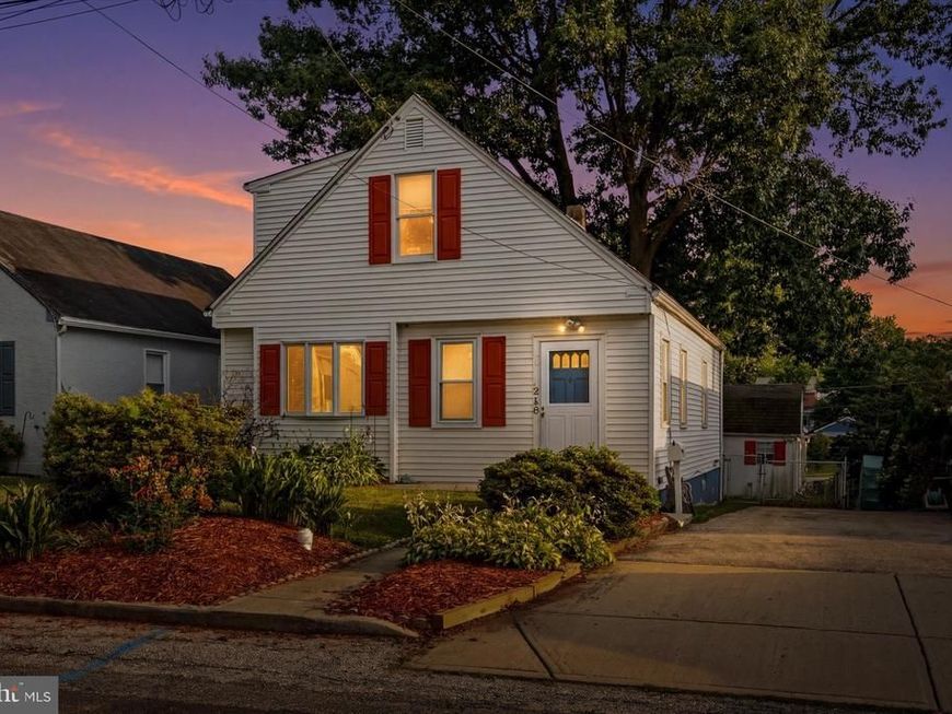 210 Walnut Road , Wallingford, PA 19086 Main Photo