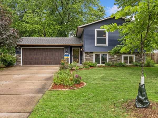 220 Edgewood Avenue, Stillwater, MN 55082