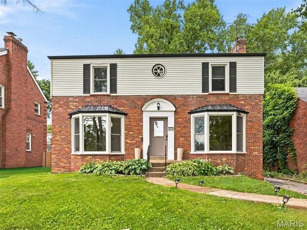 7475 Shaftesbury Avenue , St Louis, MO 63130
