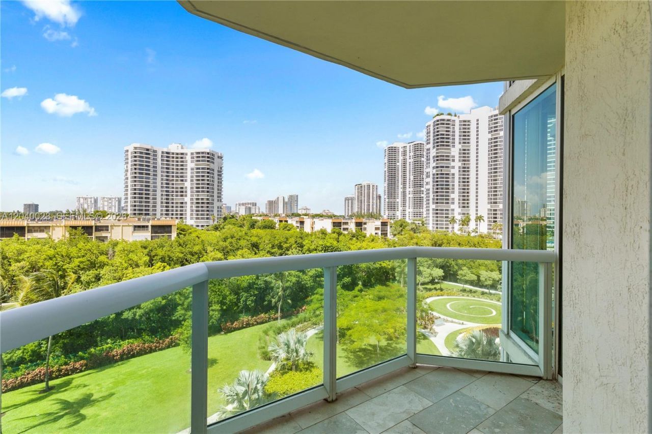 3370 Hidden Bay Dr, Unit 602, Aventura, FL 33180 Photo