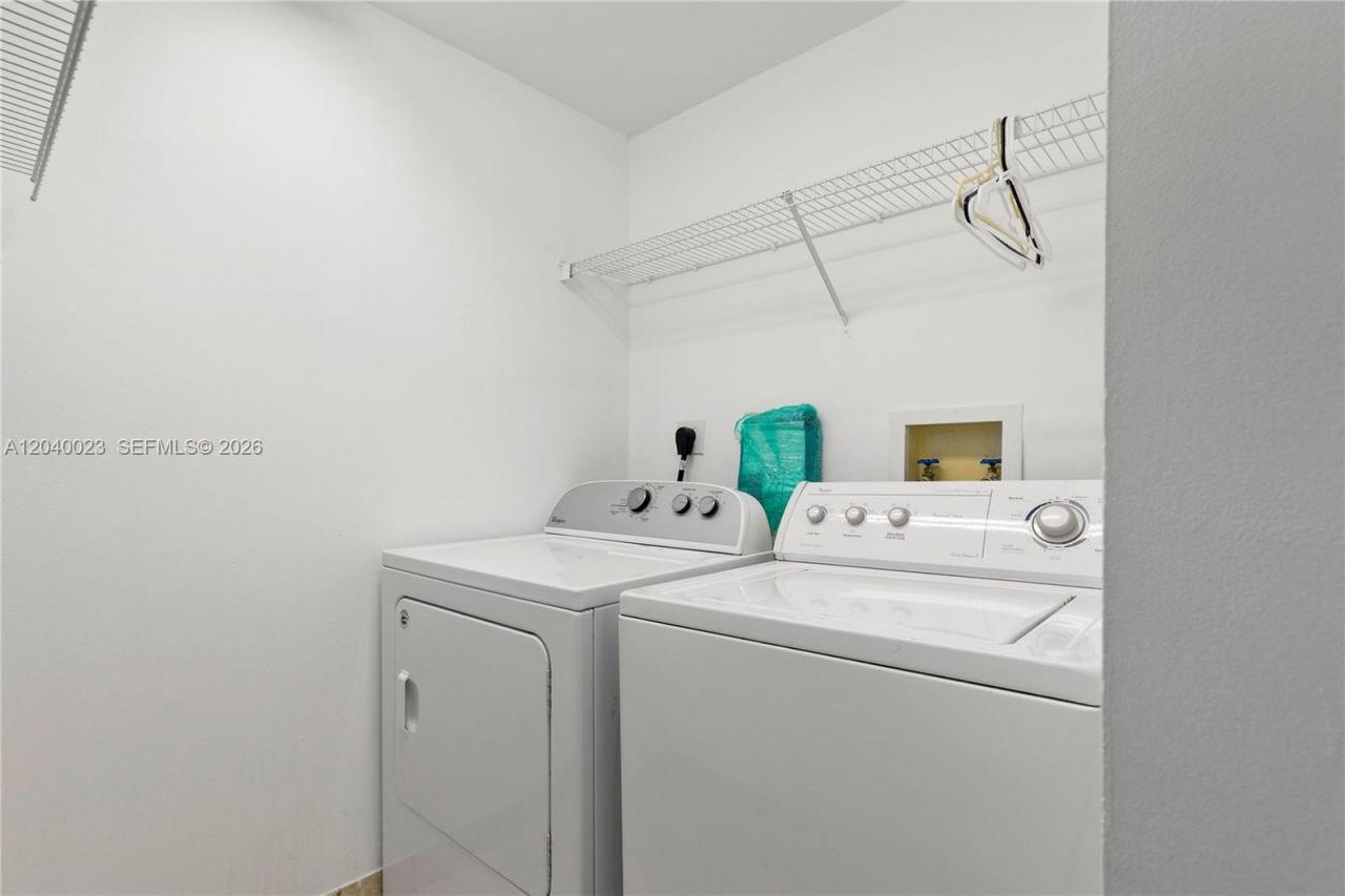3370 Hidden Bay Dr, Unit 602, Aventura, FL 33180 Photo